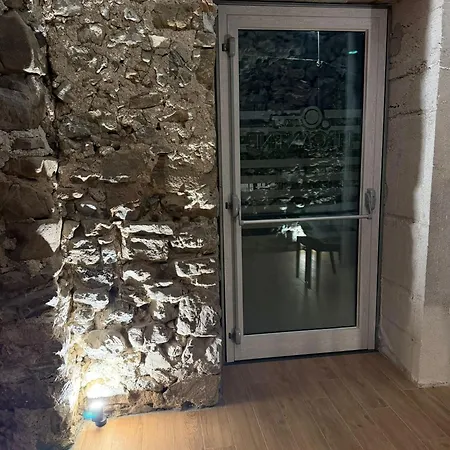 Gæstehus Le Cantine & Luxury Space San Mango Piemonte